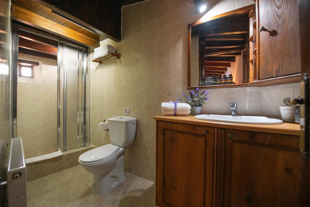 Apanemia Inn House Лофу Экстерьер фото