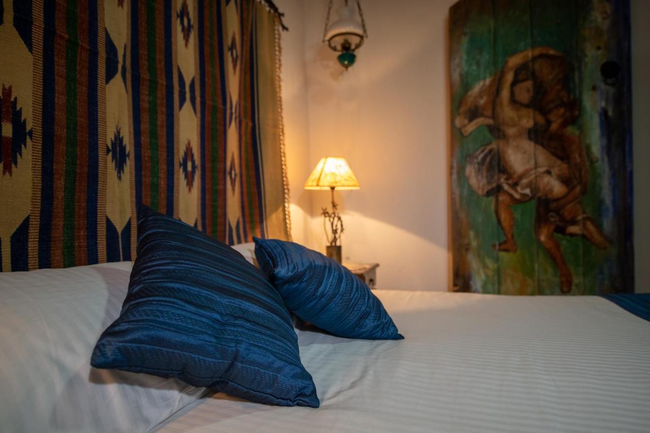 Apanemia Inn House Лофу Экстерьер фото