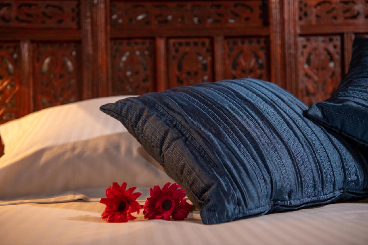 Apanemia Inn House Лофу Экстерьер фото